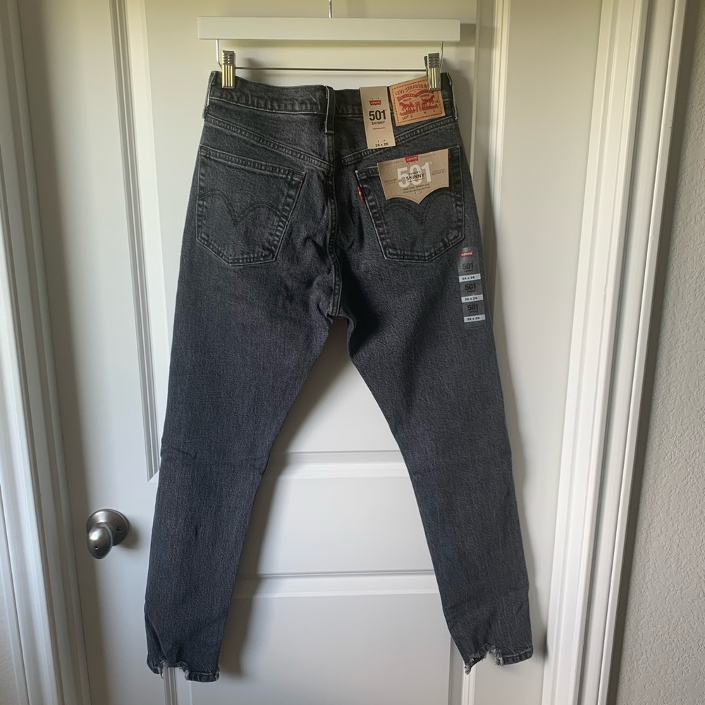 Leviโs 501 high rise skinny jean in faded black - Picture 10 of 16